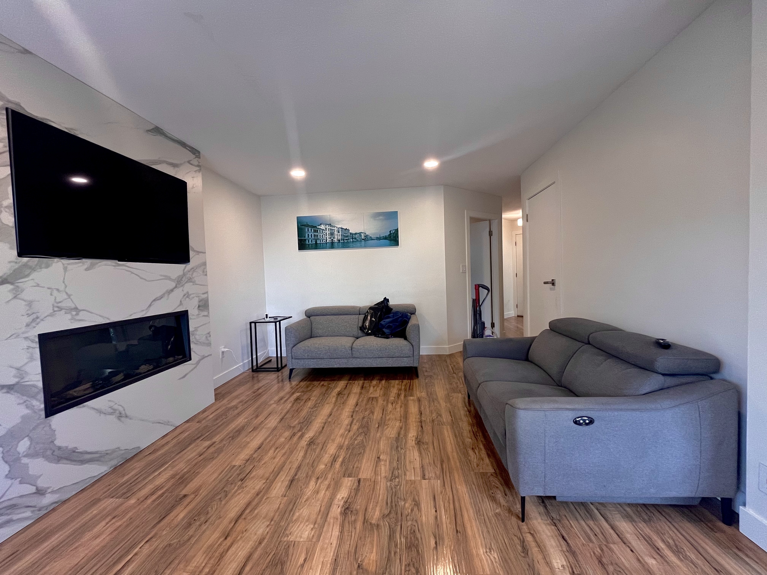 Interior view at 15121 96A Avenue