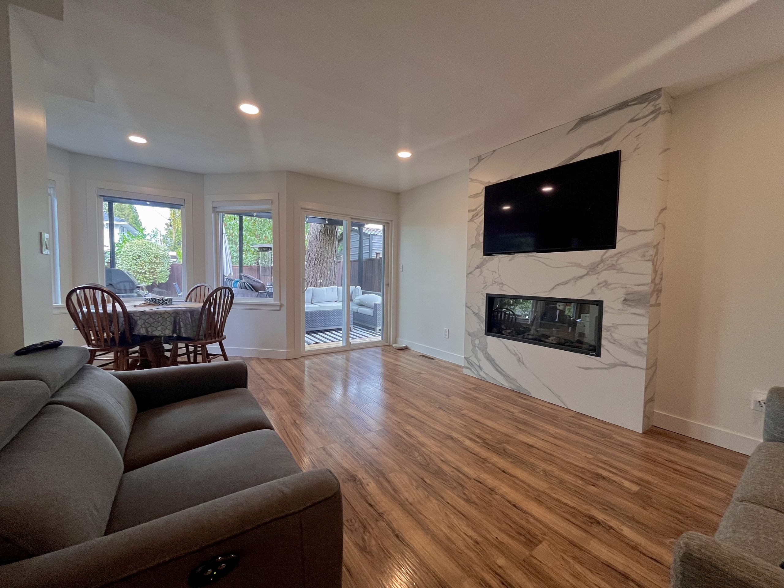 Interior view at 15121 96A Avenue