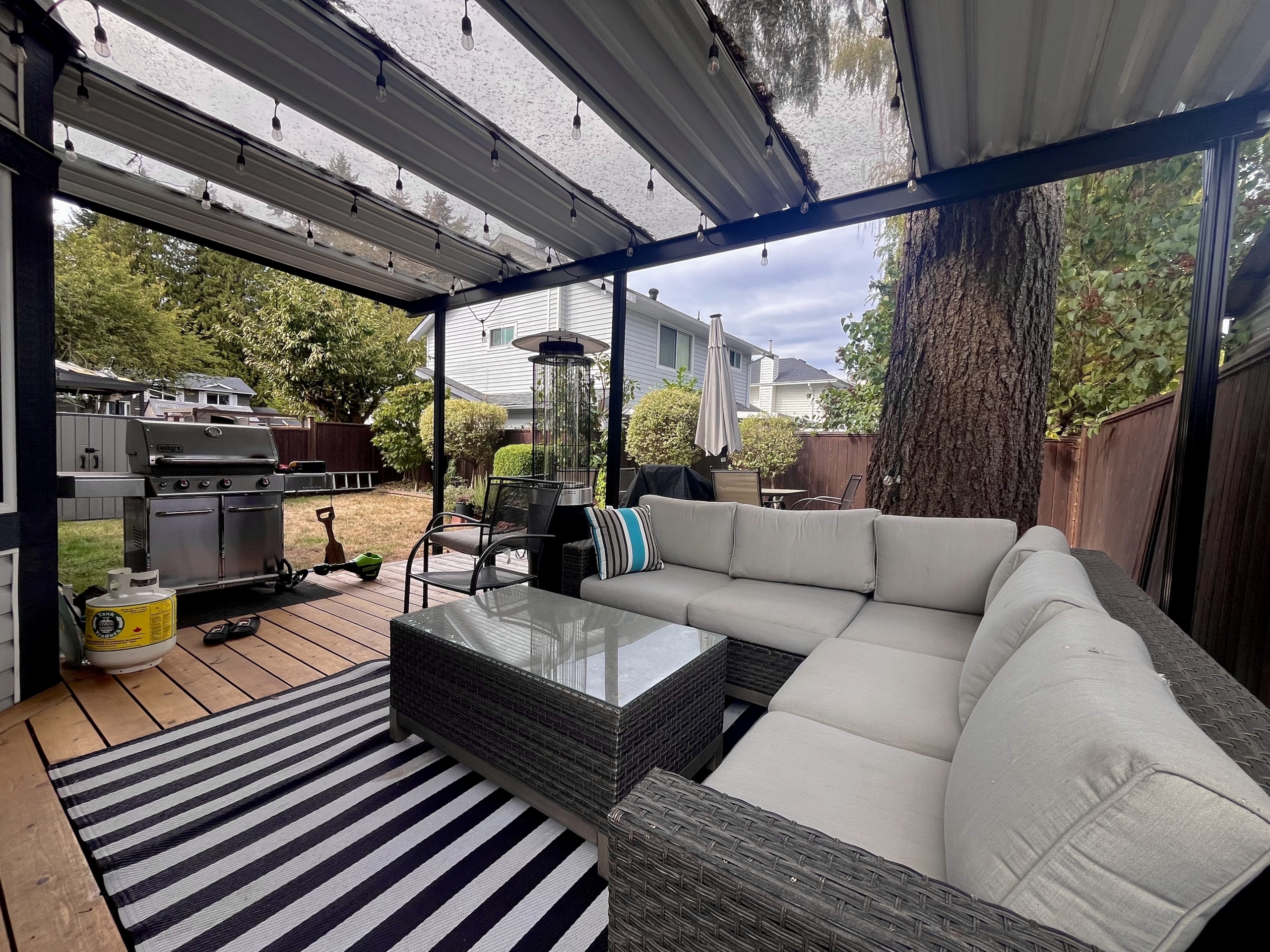 Interior view at 15121 96A Avenue