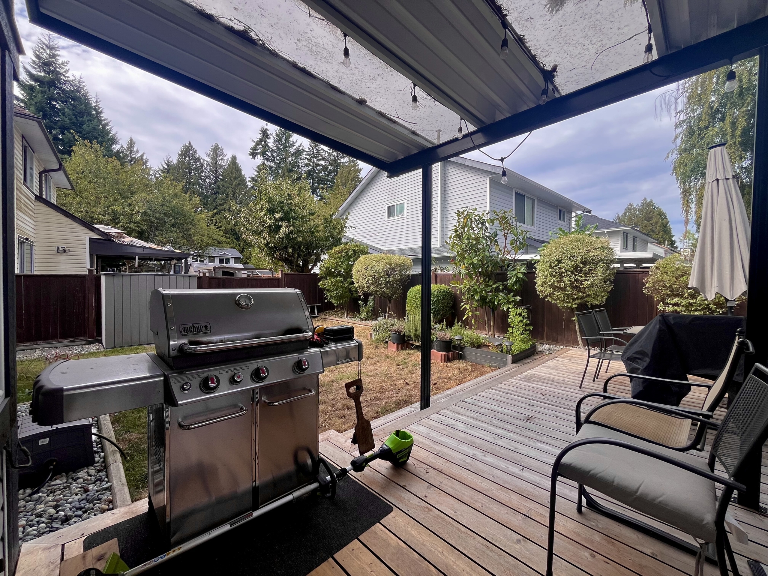 Interior view at 15121 96A Avenue