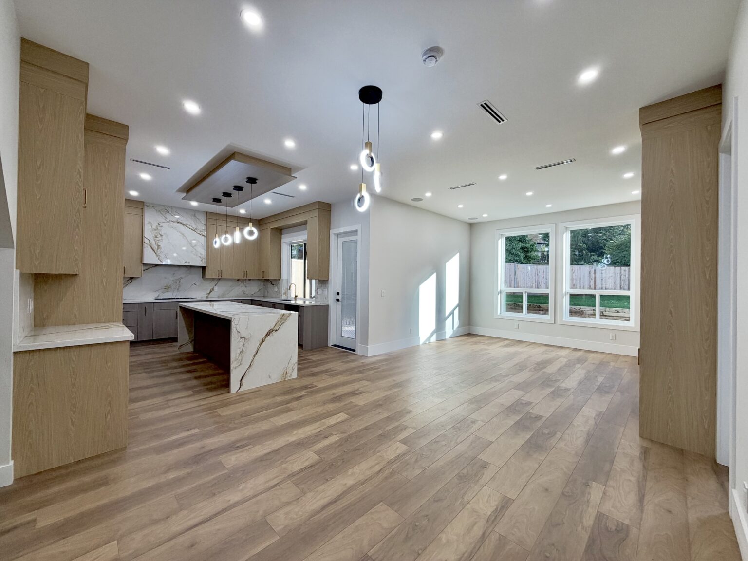 Rental property photo 4