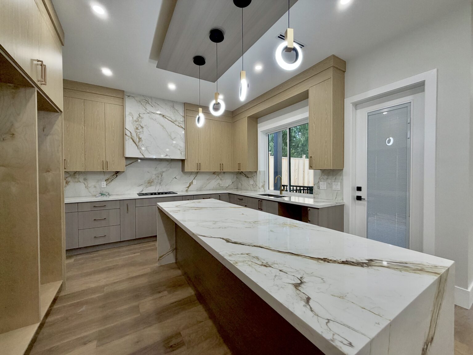 Rental property photo 13