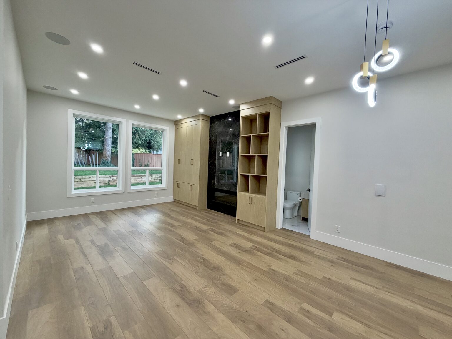 Rental property photo 5