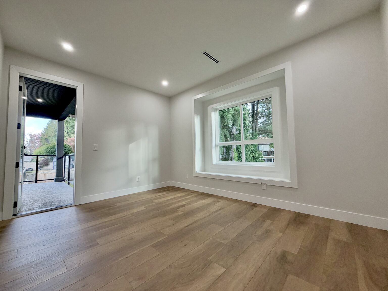 Rental property photo 11